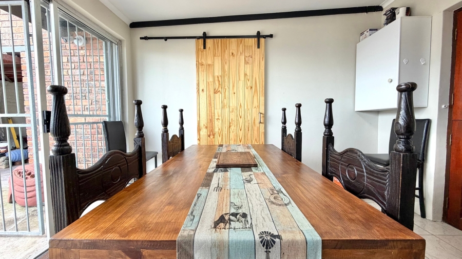 3 Bedroom Property for Sale in Palmiet Western Cape